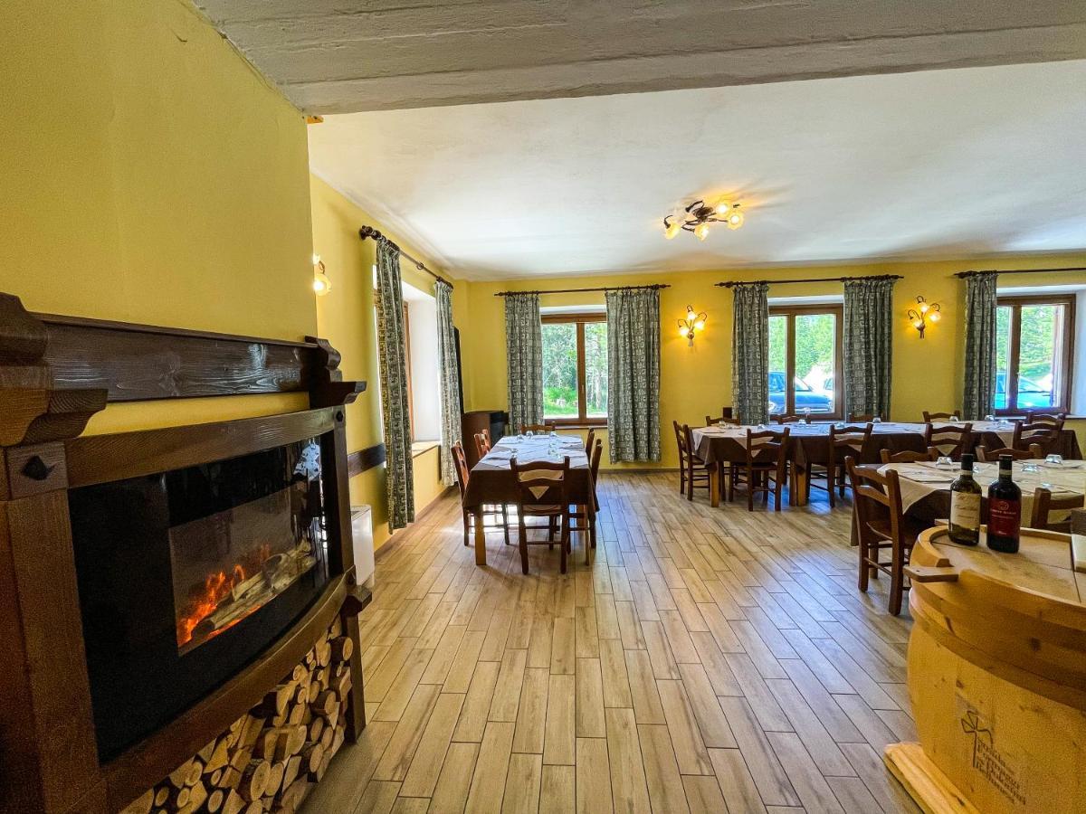Hotel Al Sasso Di Stria Andraz Екстер'єр фото