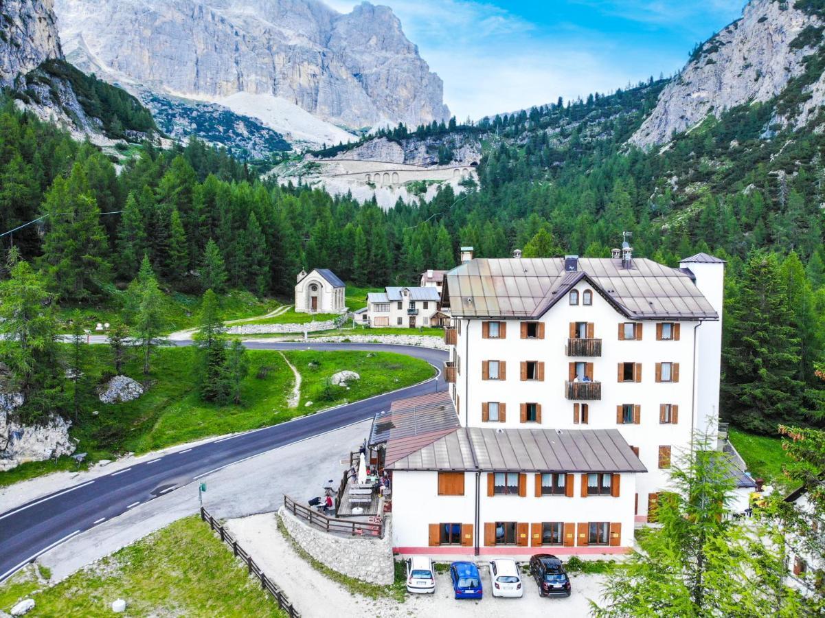 Hotel Al Sasso Di Stria Andraz Екстер'єр фото