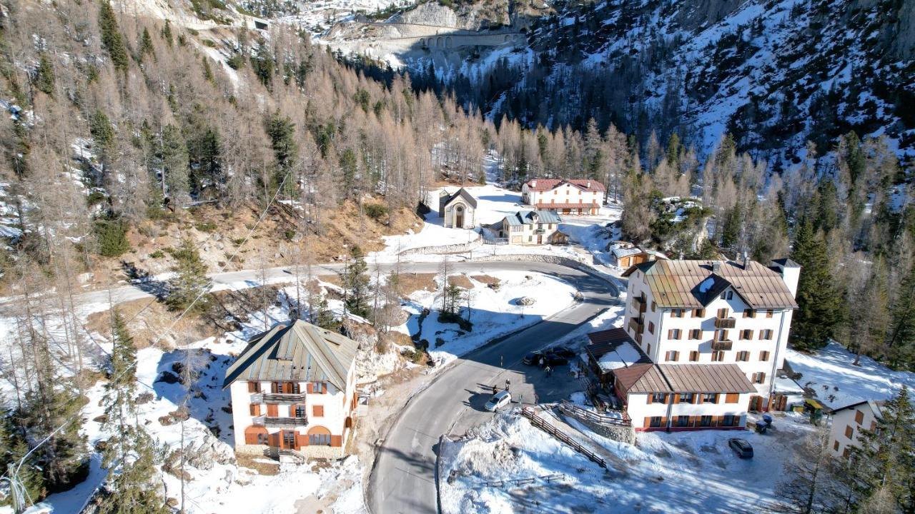 Hotel Al Sasso Di Stria Andraz Екстер'єр фото