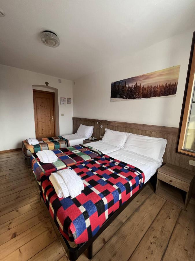 Hotel Al Sasso Di Stria Andraz Екстер'єр фото