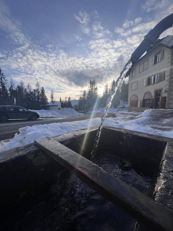 Hotel Al Sasso Di Stria Andraz Екстер'єр фото