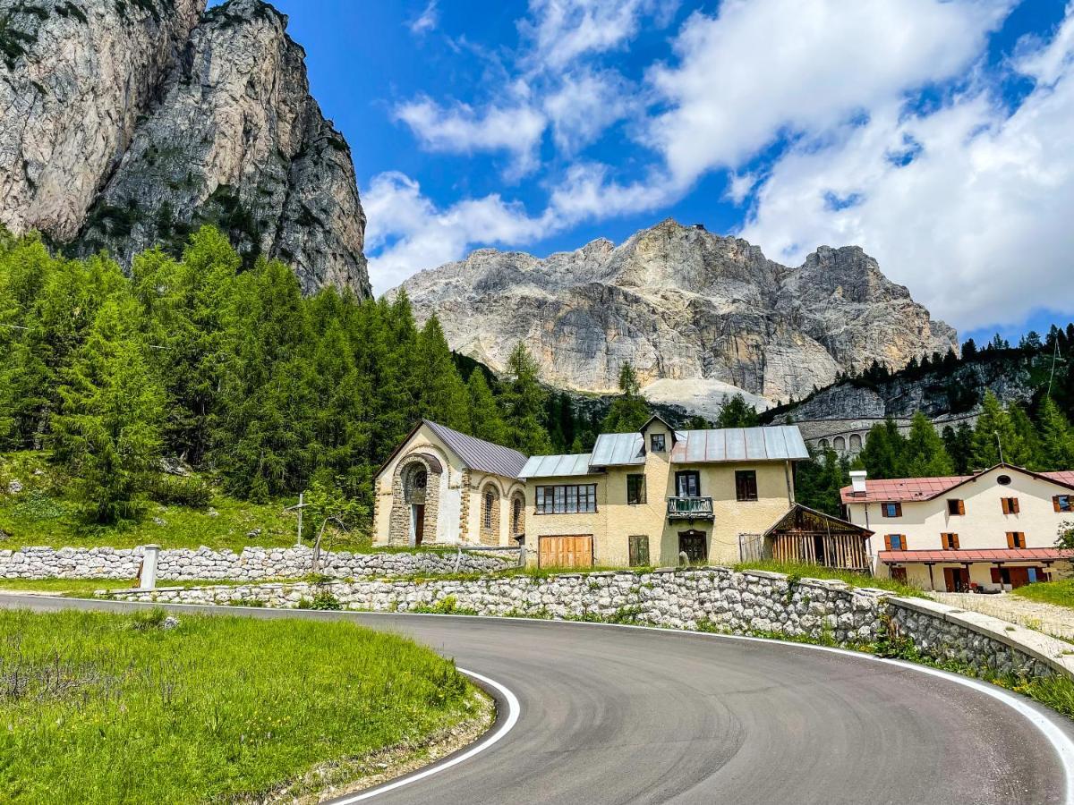 Hotel Al Sasso Di Stria Andraz Екстер'єр фото
