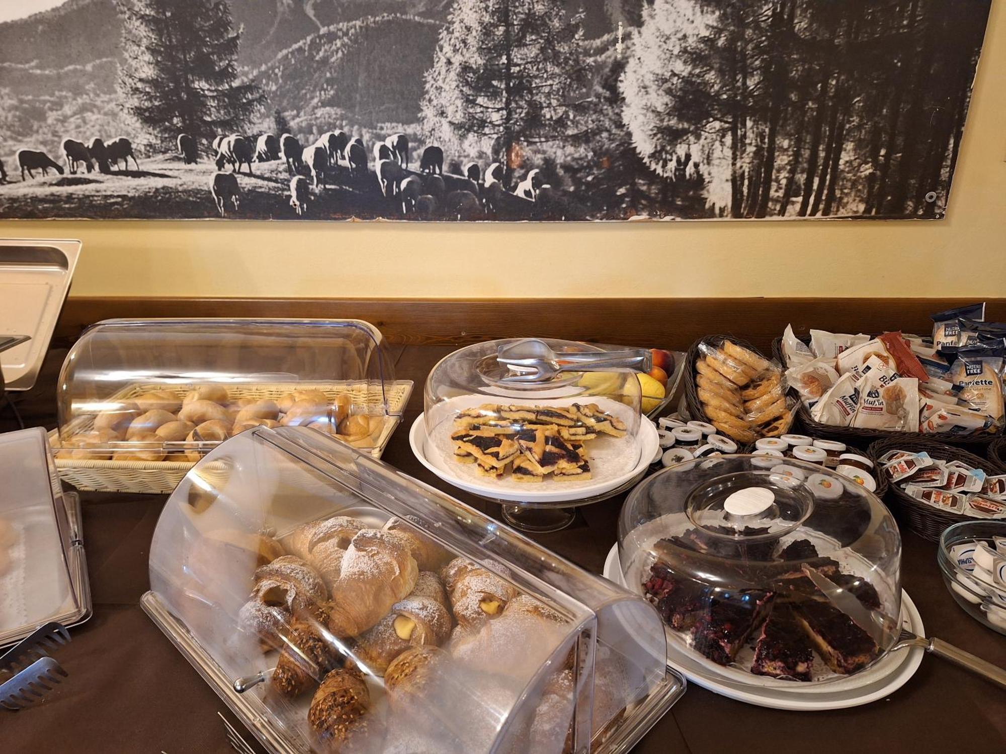 Hotel Al Sasso Di Stria Andraz Екстер'єр фото