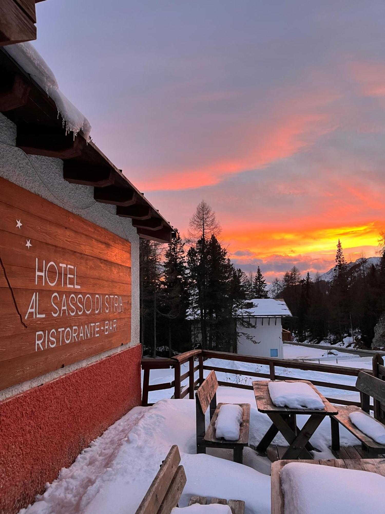 Hotel Al Sasso Di Stria Andraz Екстер'єр фото